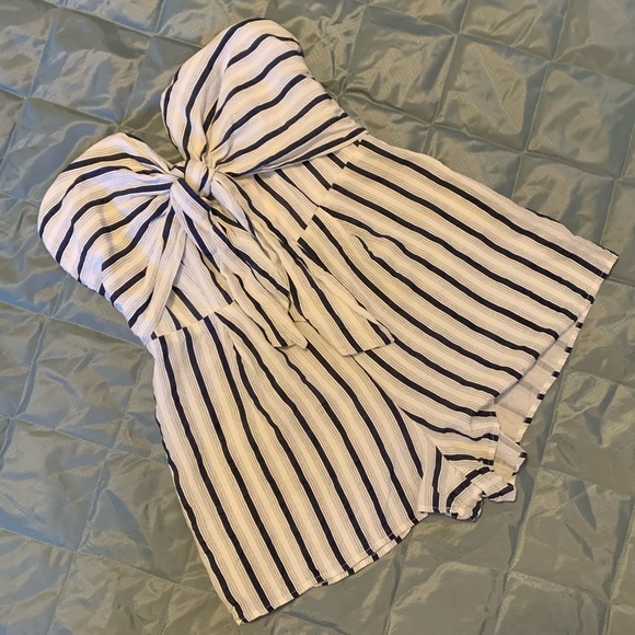 Striped Romper - Picture 4 of 4